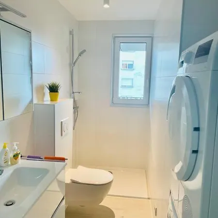 Apartment One Bedroom In Center W Terrace *